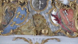 Im innern der Basilika St. Emmeran - der Löwe etwas näher
