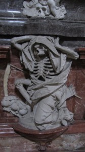 Im innern der Basilika St. Emmeran - Der Tod